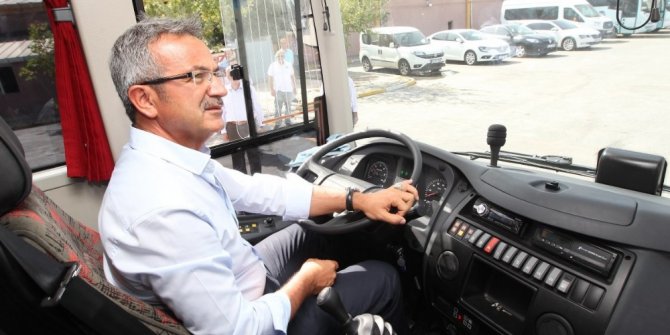 Gebze Belediyesi yeni araçlarıyla hizmete devam ediyor