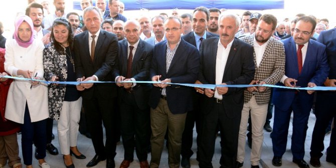 Gökçeada’da kız öğrenci yurdu törenle açıldı