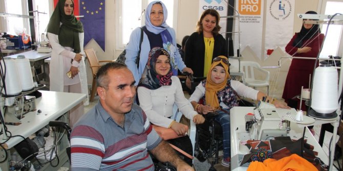 Sema Çiftçi, meslek edin hayata katıl projesini inceledi