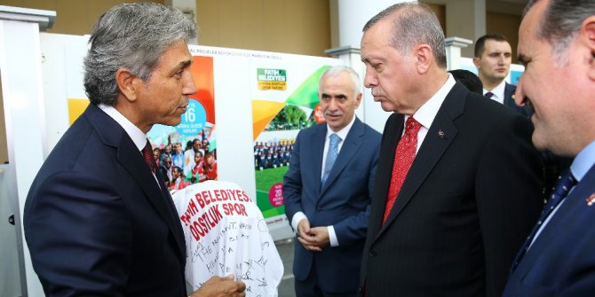 Fatih Belediyesine Cumhurbaşkanı Erdoğan’dan ödül