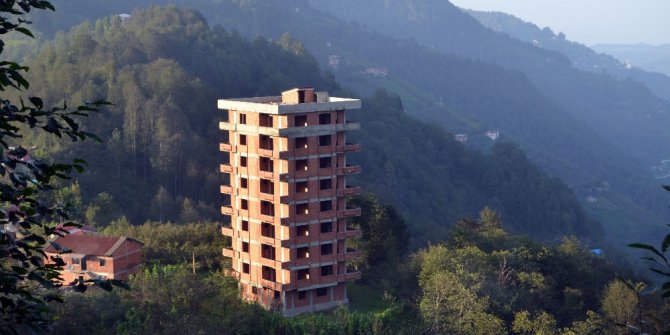 Trabzon’da sosyal medyada gündem olan 9 katlı binada gerçek ortaya çıktı
