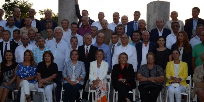 İzmir’de bin 500 yıl sonra Agora Meclisi