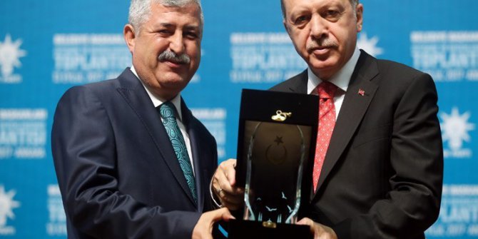 Cumhurbaşkanı Recep Tayyip Erdoğan, Yeşilyurt Belediyesini ödüllendirdi