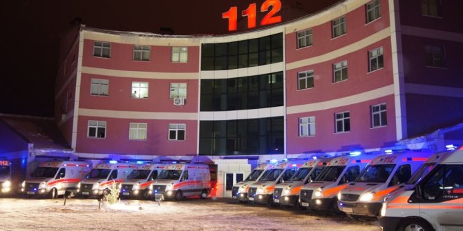 Erzurum 112 acil sağlık ekipleri şifa dağıtıyor