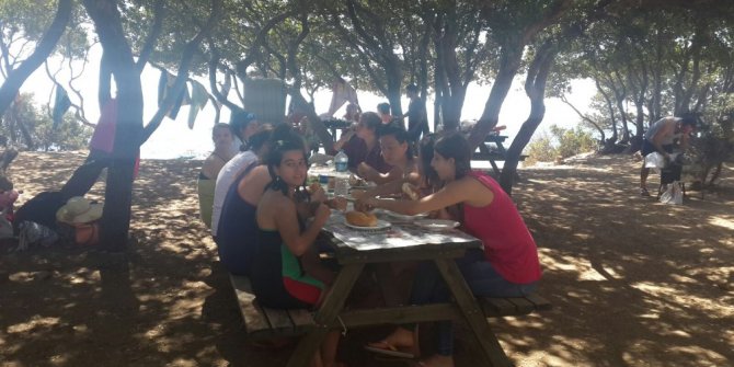 Didimli engelliler misafirleriyle kaynaştı