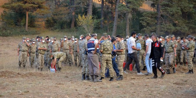 Bozüyük’te yangın alanına asker desteği