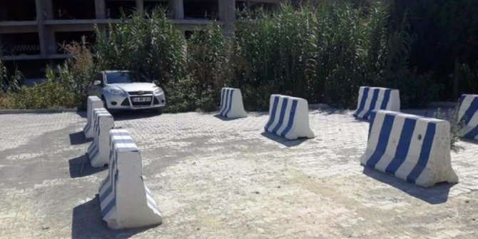 Freni çekilmeyen otomobil trafikte seyreden araçların arasından geçti