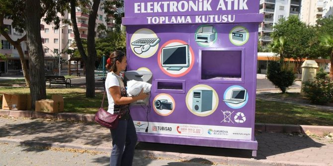 Elektronik atıklar da toplanıyor