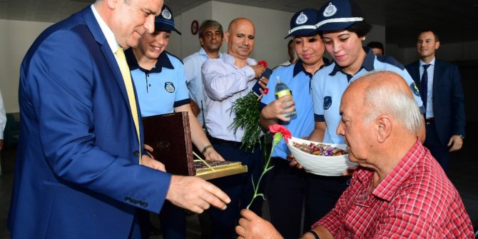 Zabıta huzurevi sakinlerini ziyaret edip moral verdi