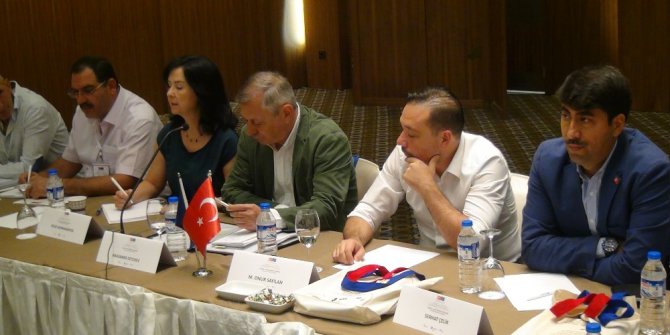 Hak-İş, üyelerine sektörel uyum eğitimi veriyor