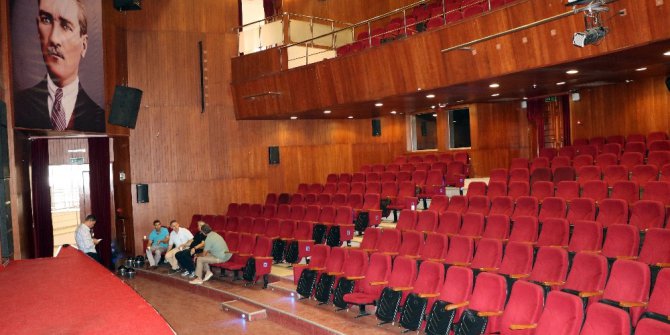 Emniyet eğitime çağırdı, güvenlikçiler gelmedi