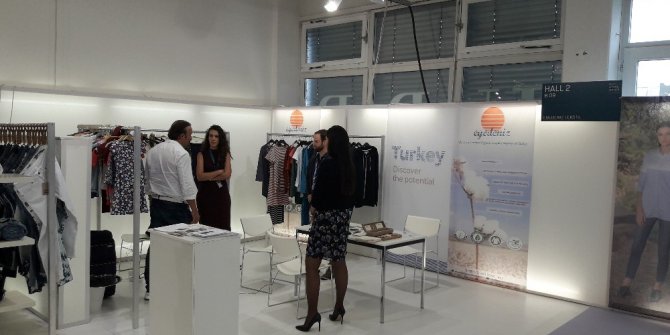 Her 100 Alman’dan 10’unu Türkler giydiriyor