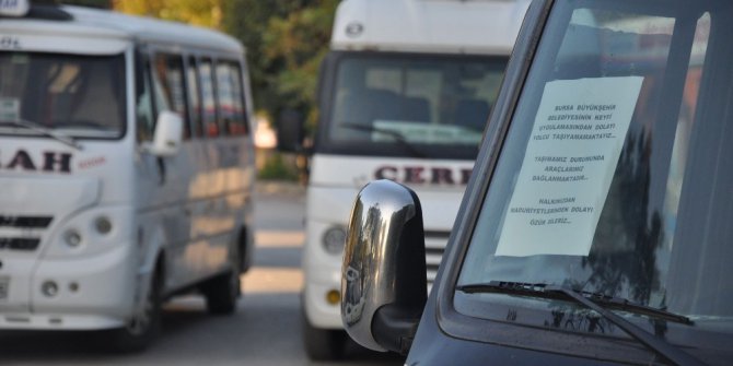 Cerrahlı minibüsçülerden eylem