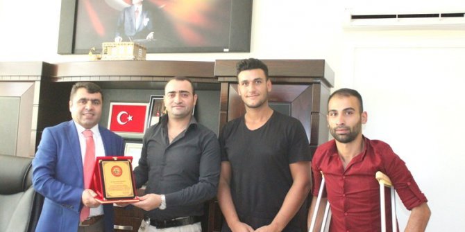 Bedensel engellilerden Kırekin’e teşekkür plaketi