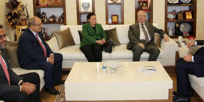 Vakıfbank Yönetim Kurulu Başkanı Alptekin’den Başkan Sekmen’e ziyaret