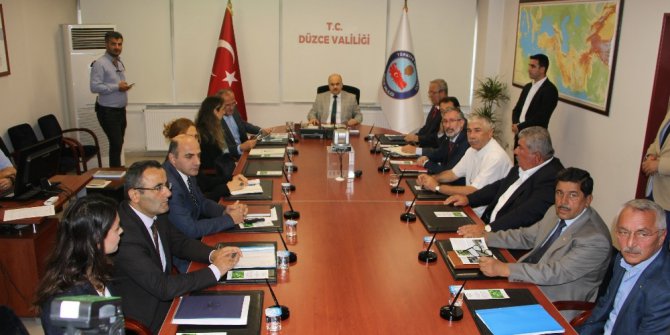 Amerikan Beyaz Kelebeği vatandaşların kabusu oldu