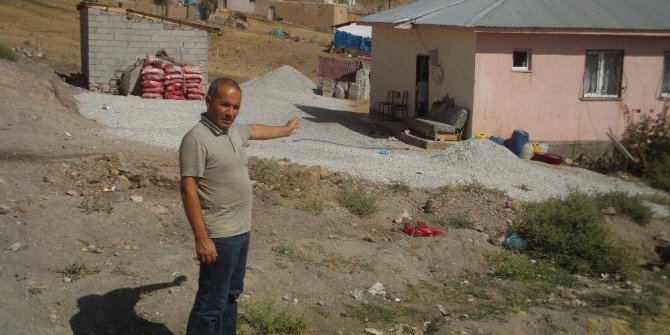 Engelli kardeşler destek bekliyor