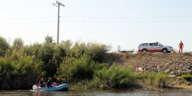Aydın’da kayıp kadını sulama kanalında arama çalışmaları sürüyor