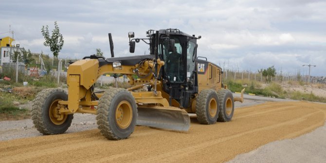 Fen İşleri Müdürlüğü ekipleri hız kesmiyor