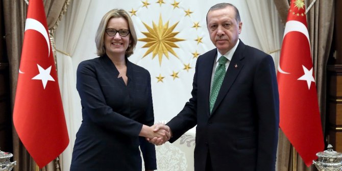 Cumhurbaşkanı Erdoğan, İngiltere İçişleri Bakanı Rudd’u kabul etti