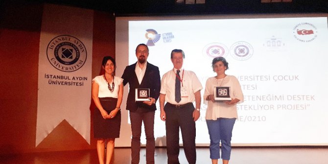 Özel yetenekli çocuklar, toplumların gelişimine katkı sağlıyor