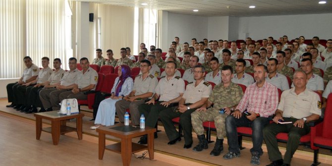 Jandarma’dan ‘Uyuşturucu ve Zararları’ konulu seminer