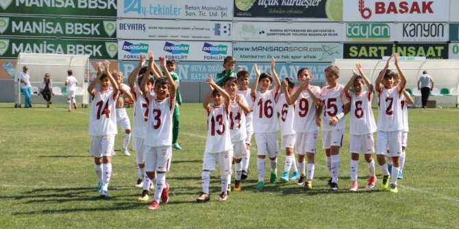 Turnuvanın şampiyonu Galatasaray oldu