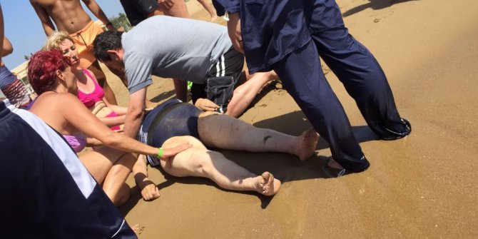 Denizde kalp krizi geçiren kadın öldü