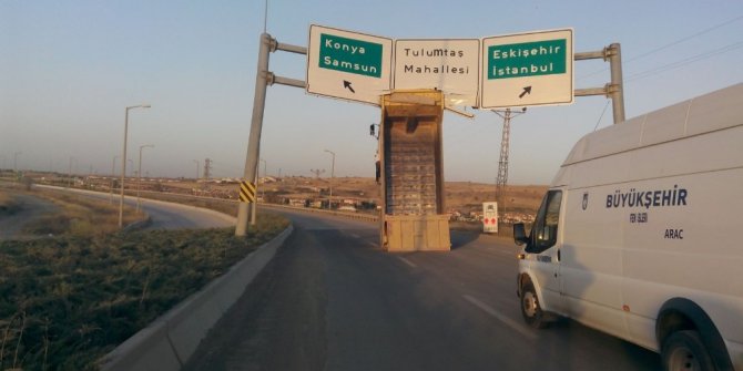 Damperi açık kalan kamyon şaha kalktı