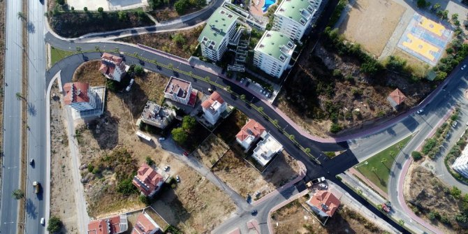 Manavgat’ta sıcak asfalt çalışmaları