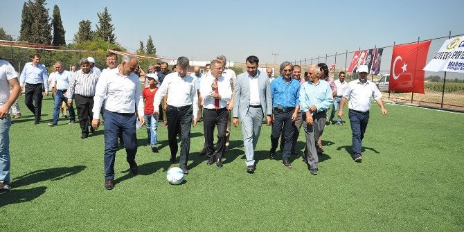 Camili Mahallesi’nde Halı Saha Açıldı