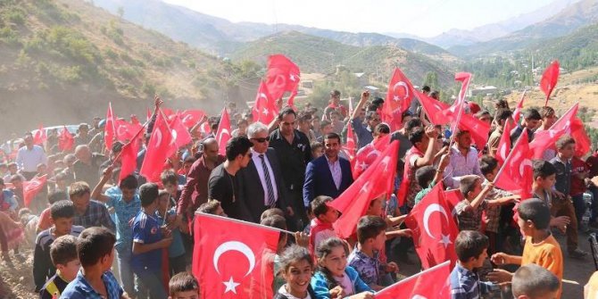 Şemdinli’de ’kohrolsun PKK’ sloganları