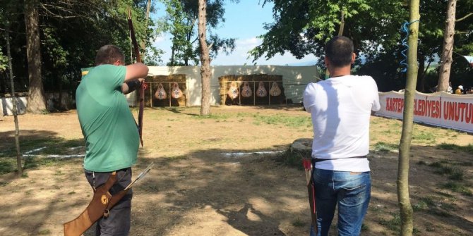Kartepe’den vatandaşlara Geleneksel Türk Okçuluğu kursu