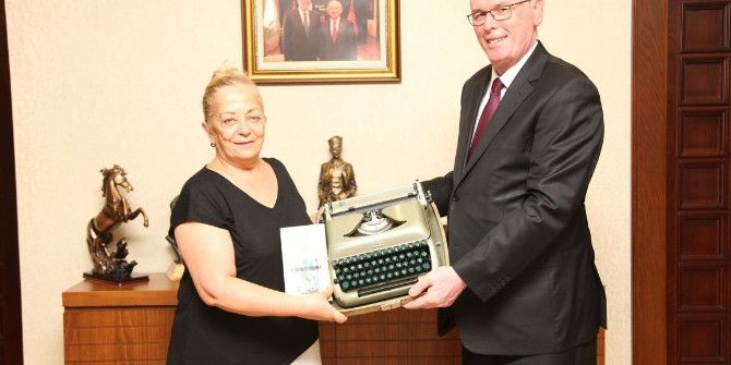 Daktilo Müzesine Anlamlı Bağış