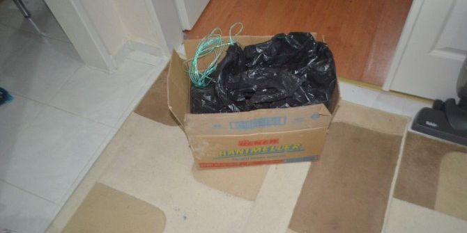 Öldürülen Kızlarının Kemiklerini 21 Yıl Boyunca Kolide Saklamışlar