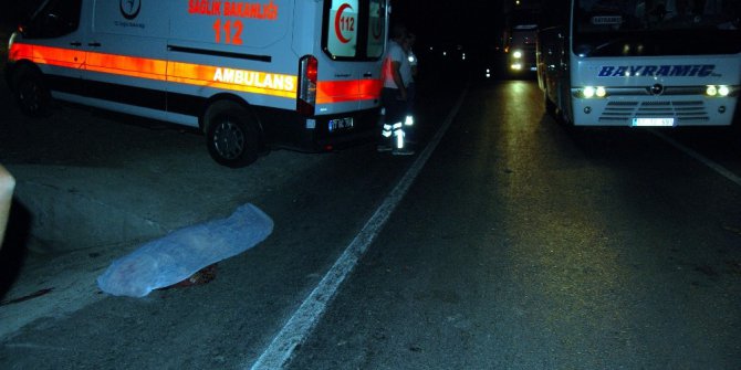 Doktorun müdahale etmek istediği kazazede kadını başka bir araç daha ezdi