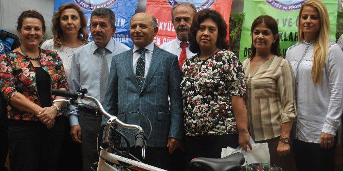 Aydın’da Yetim Ve Öksüz Çocuklar Yalnız Bırakılmıyor