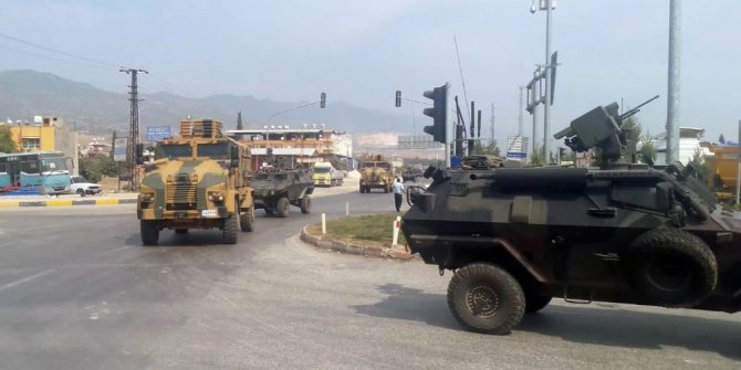 Sınıra askeri araç takviyesi sürüyor