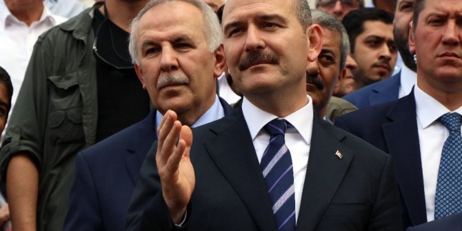 Bakan Soylu’dan cami çıkışı çocuklara harçlık