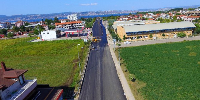 Başiskele’de yol çalışmaları sürüyor