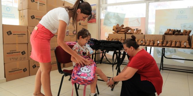 Gaziemir’de öğrencilerin yüzü gülüyor