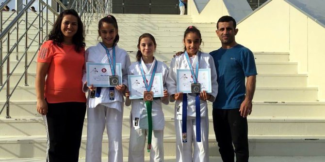 Judocu kuzenler Türkiye ikincisi oldu