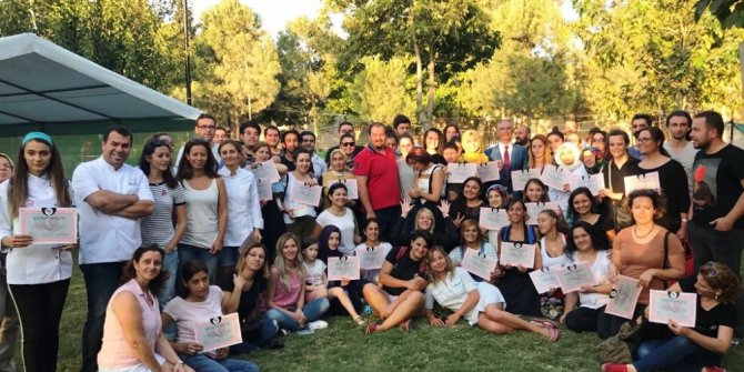 Gastro İncirliova’da kursiyerler sertifikalarını aldı
