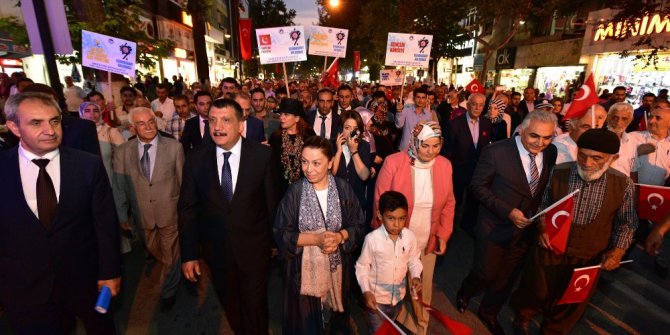 ‘9. Uluslararası Kervansaray Buluşmaları’ kortej yürüyüşü gerçekleştirildi