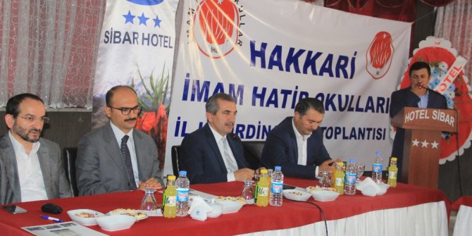 Hakkari’de imam hatip okulları koordinasyon toplantısı yapıldı
