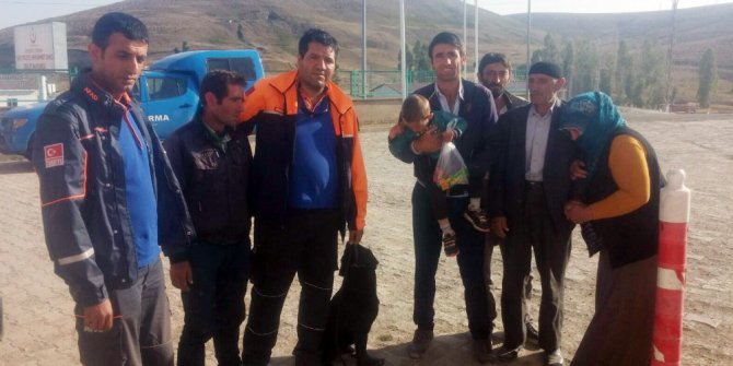 Kaybolan 3 yaşındaki çocuğu çobanlar buldu