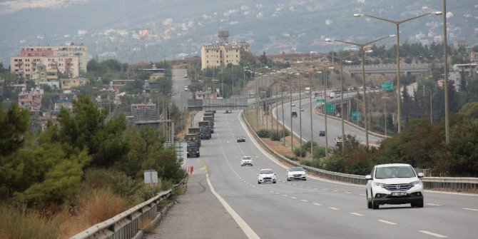Sınıra askeri araç takviyesi sürüyor