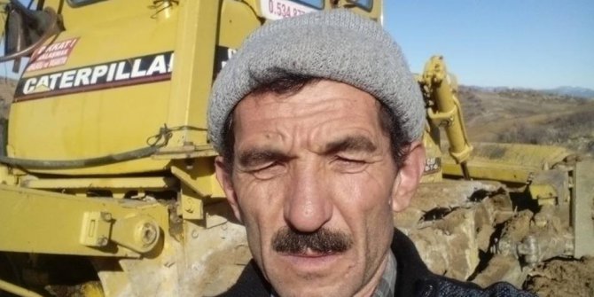Yol açmak isterken iş makinesinin altında kalarak can verdi