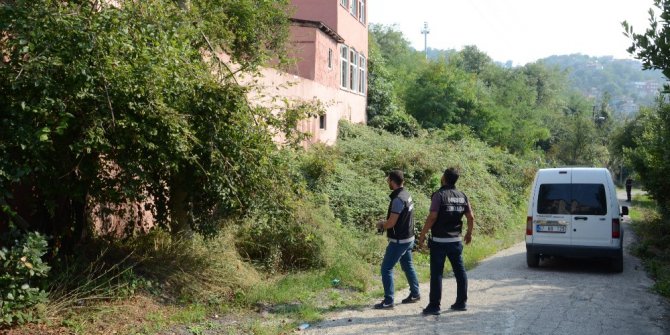 Emniyetten metruk bina operasyonu