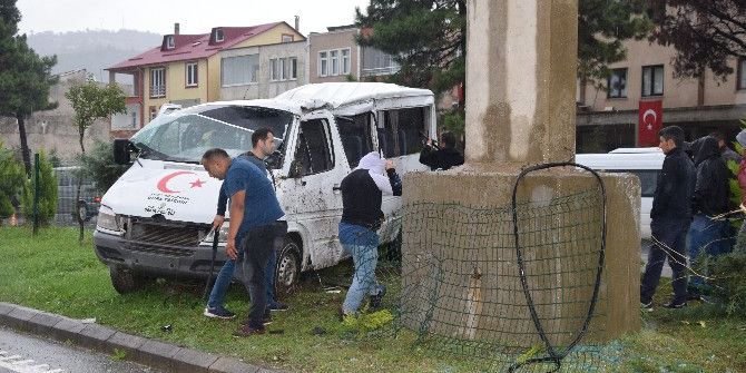 Giresun’da Trafik Kazası: 1 Yaralı